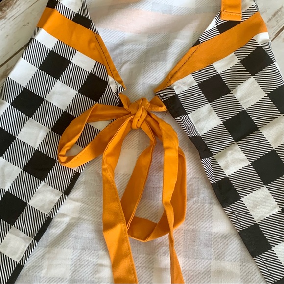 Peanuts Snoopy in Jack O’Lantern Pumpkin Halloween Apron - Picture 11 of 13